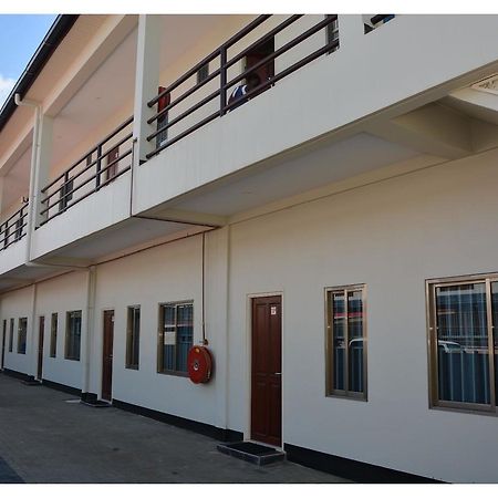 Wilhelmina Hotel & Apartments باراماريبو المظهر الخارجي الصورة